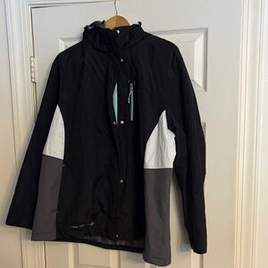 Free Country Women's Black, White, and Gray Ski Jacket